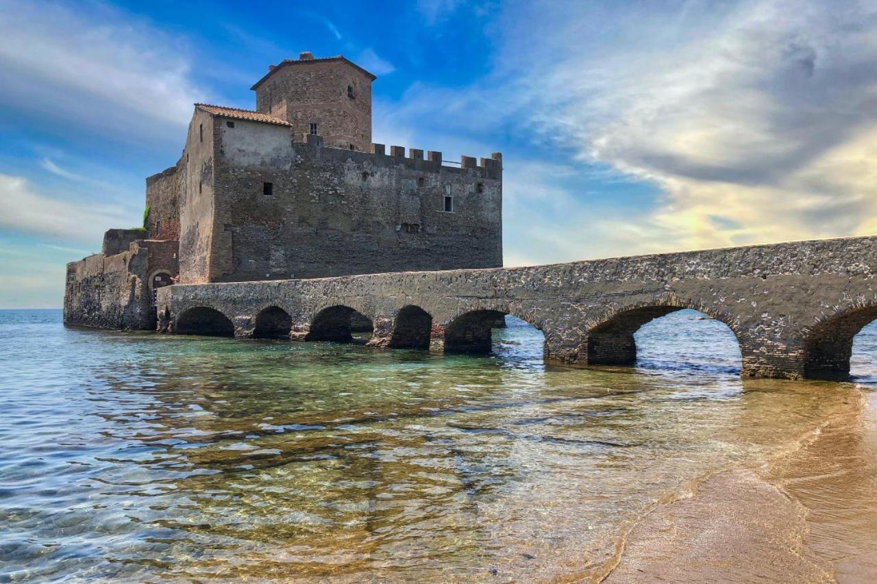 Bnb The Station Nettuno Buitenkant foto